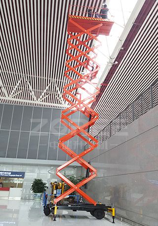 自行式高空作業平臺